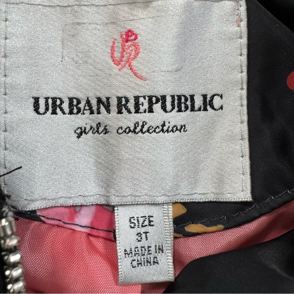Little girls’ jacket from Urban Republic (size 3) - Picture 4 of 5